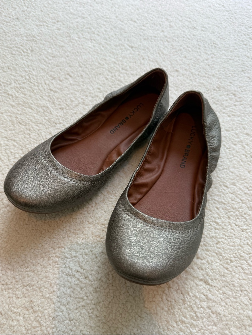 Lucky brand Emmie ballet flats gold metallic leather slip shoe 8.5